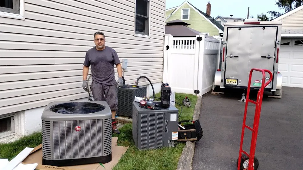 Slide of Maximo Heating, Cooling & Plumbing