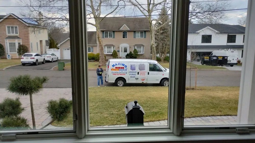 Slide of Maximo Heating, Cooling & Plumbing