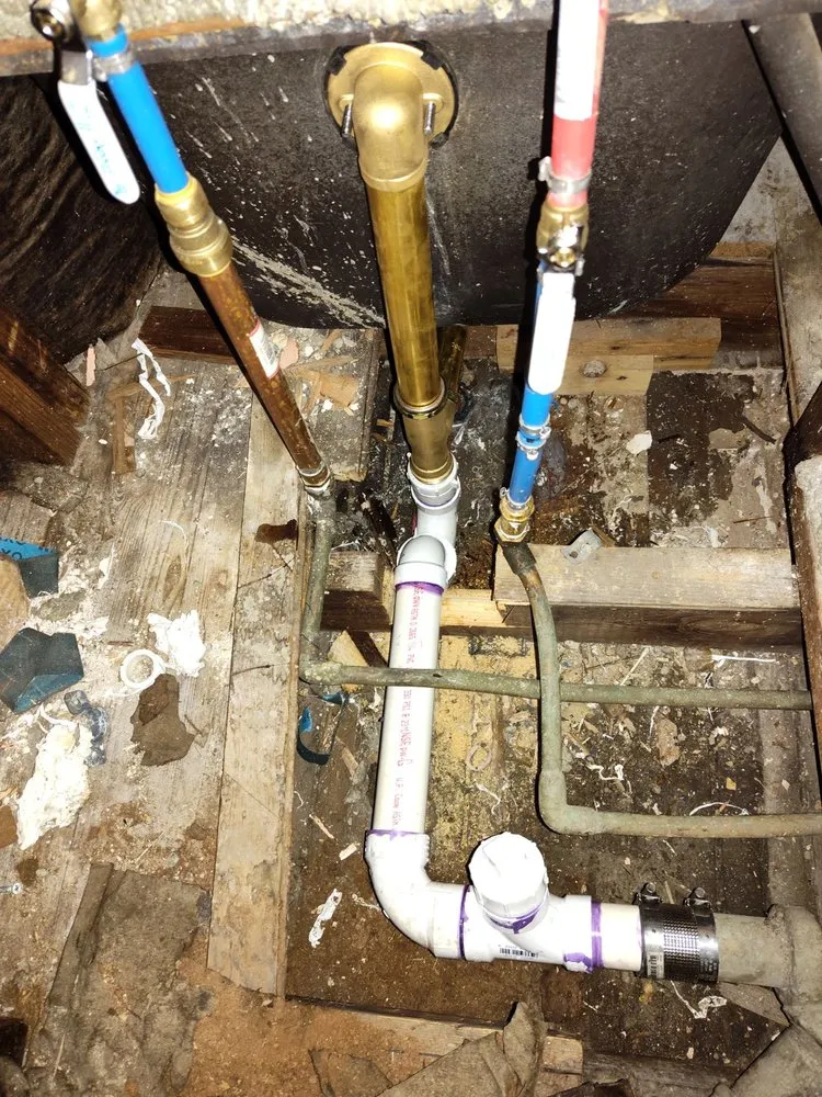 Slide of Maximo Heating, Cooling & Plumbing