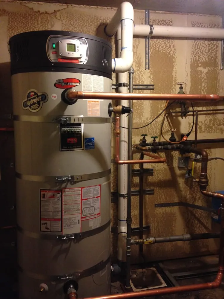 Expert emergency plumbing for homes in Redwood City, CA by Maximus Plumbing & Heating Services