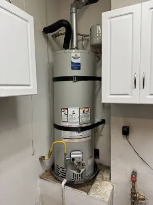 Maxx Water Heater Service Logo