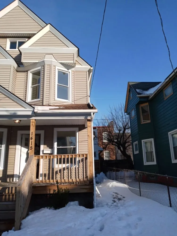 Slide of Mays UNLIMITED