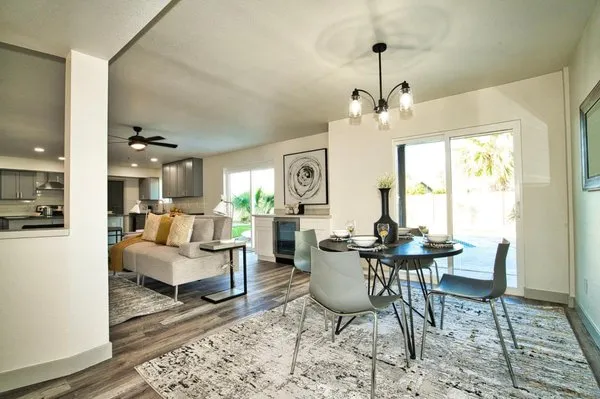 MC Construction & Design Logo