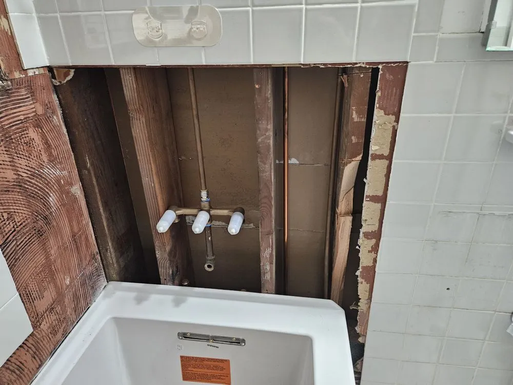 Professional emergency plumbing experts serving New Rochelle, NY - Mc Drain & Plumbing