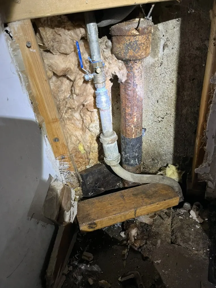 Slide of M&C Plumbing