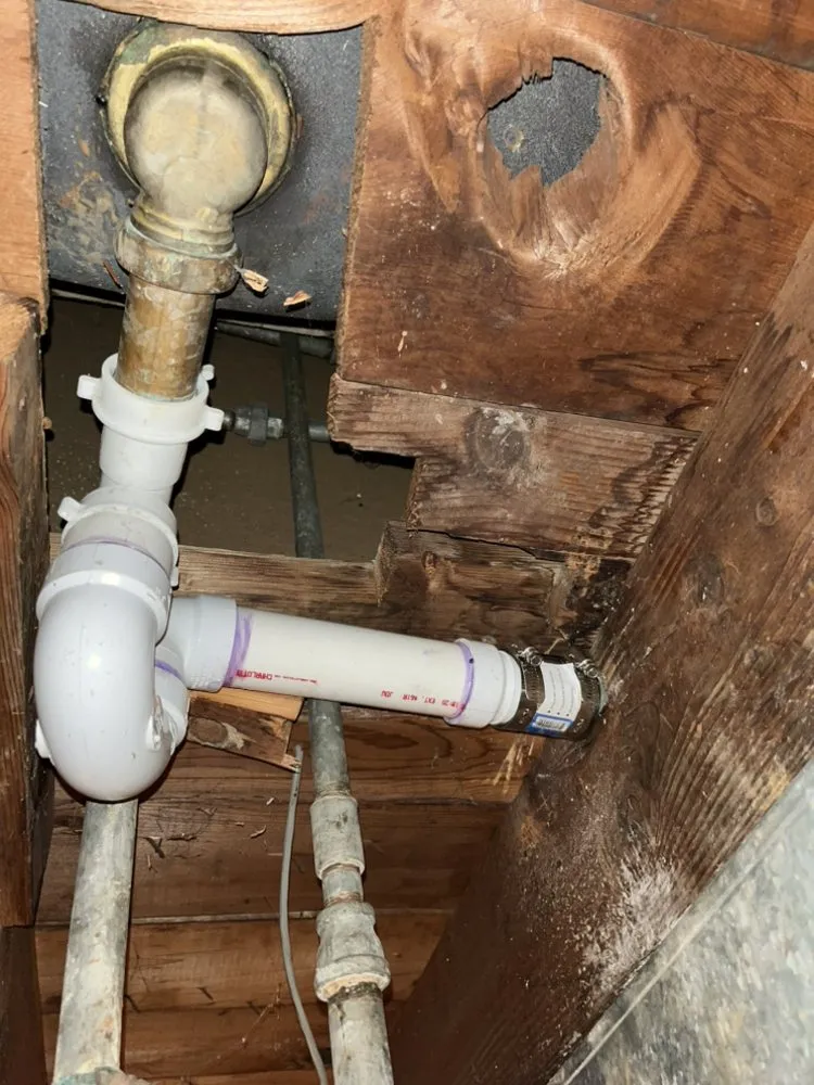 Slide of M&C Plumbing