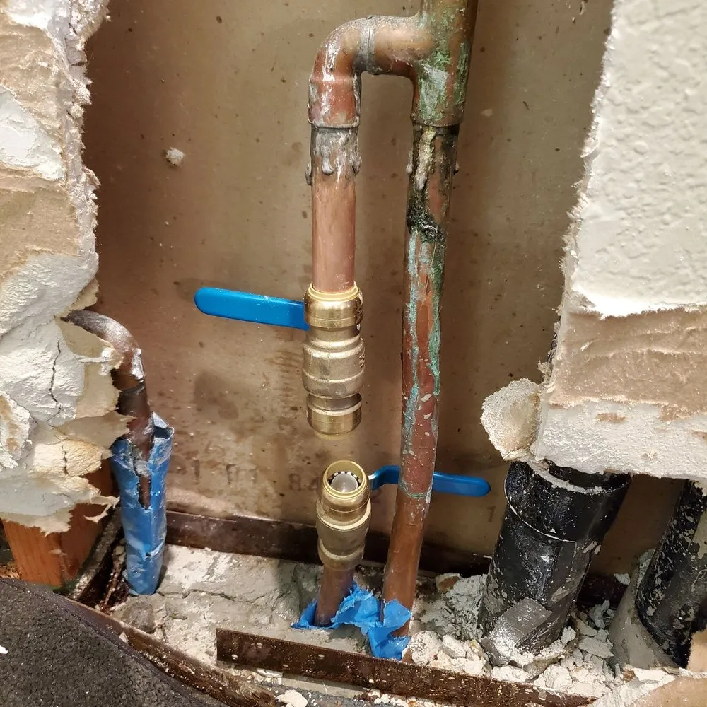 Slide of Mcluvin Plumbin