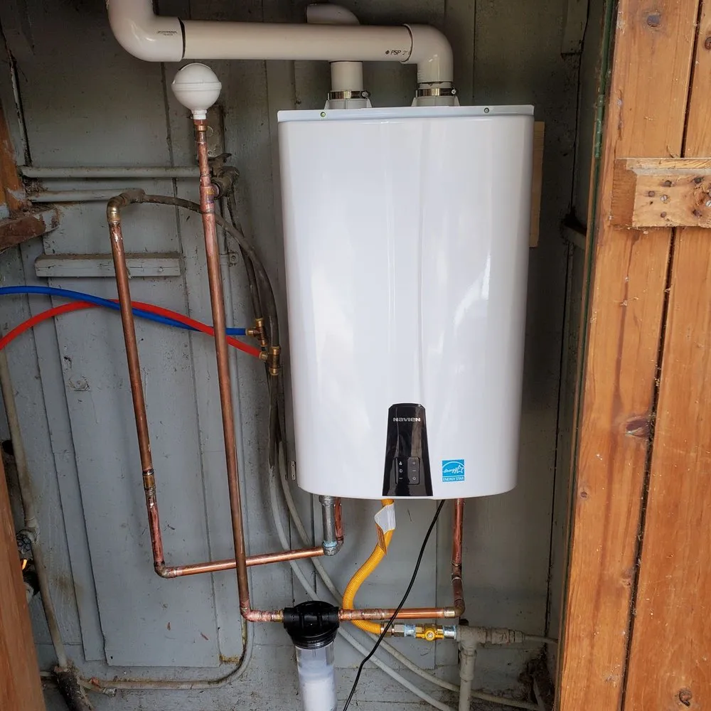 Slide of Mcluvin Plumbin