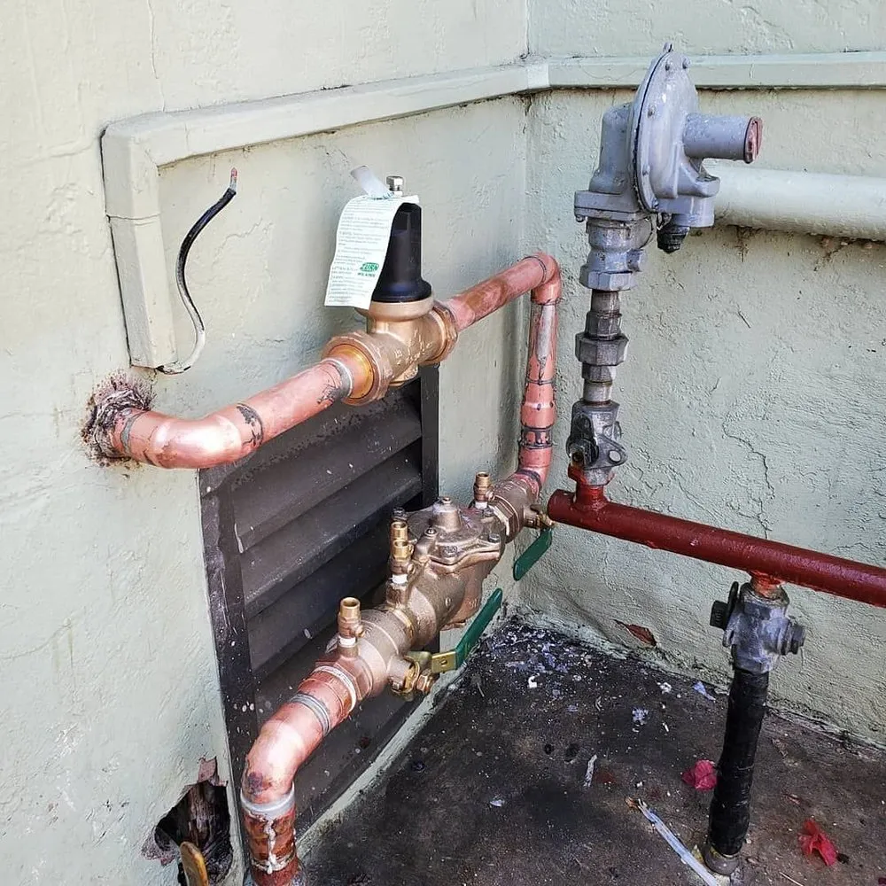 Slide of Mcluvin Plumbin