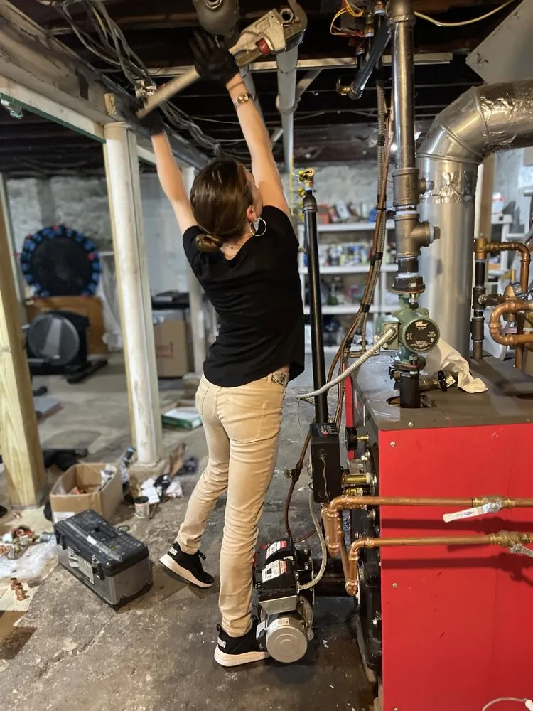 Slide of Me & Gee Home Services