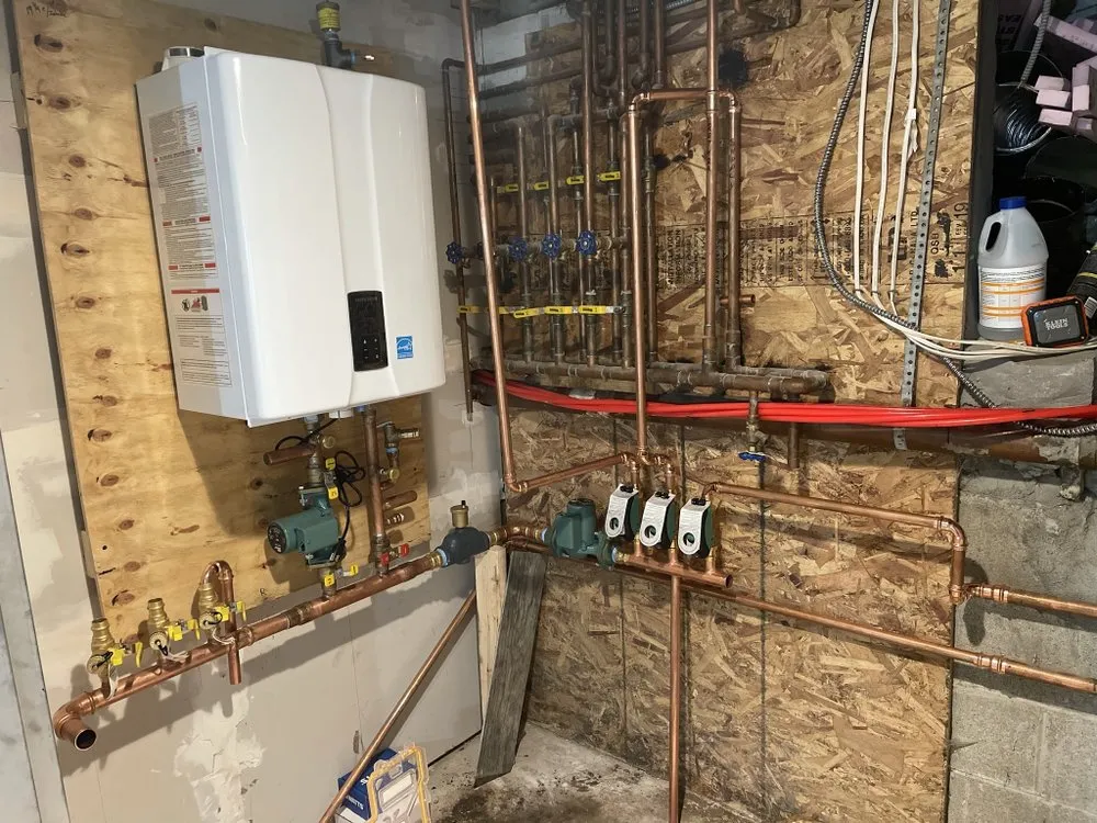 Slide of Me & Gee Home Services