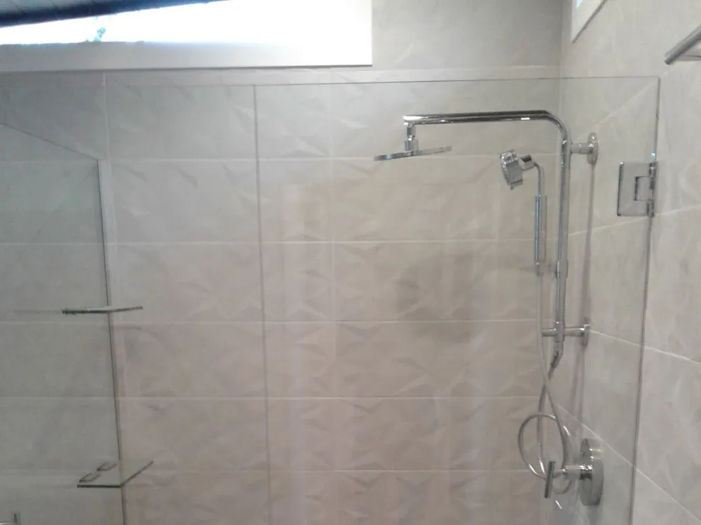 Slide of Meadowlark Plumbing