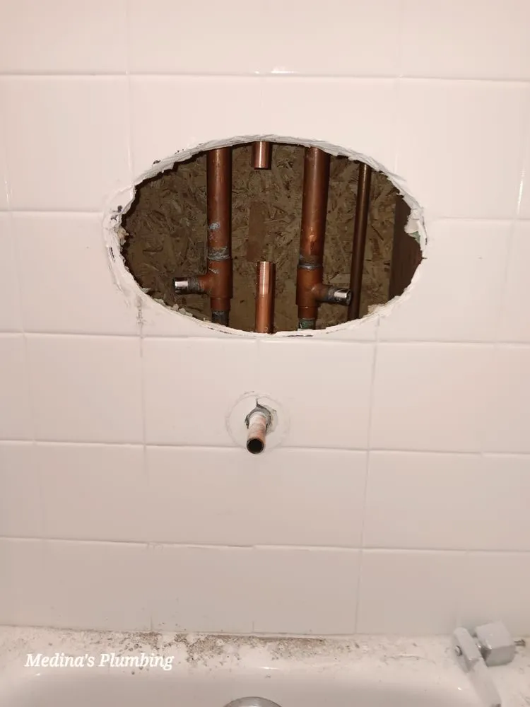 Professional drain cleaning experts serving El Cajon, CA - Medina’s Plumbing