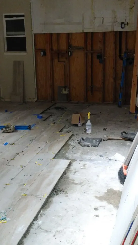 Slide of Mendez Handyman Services