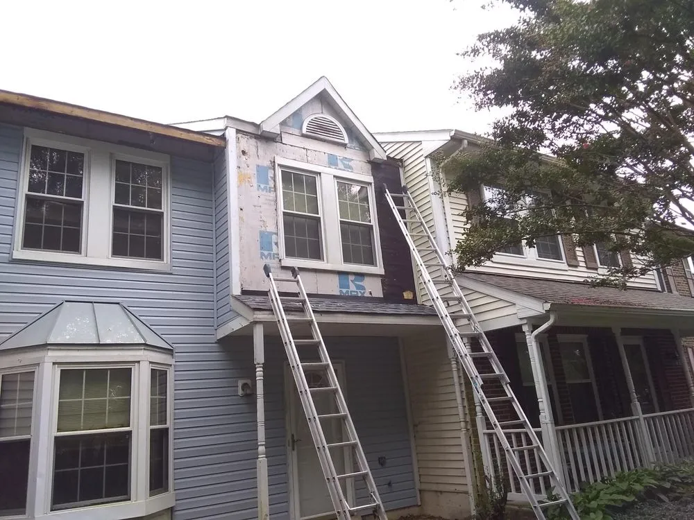 Slide of Mendoza Construction