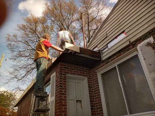 Mendoza Construction Logo