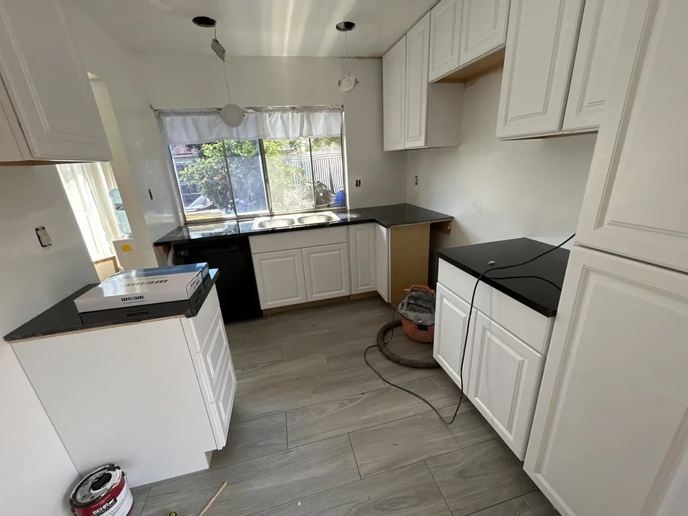 Slide of Mendoza Handyman