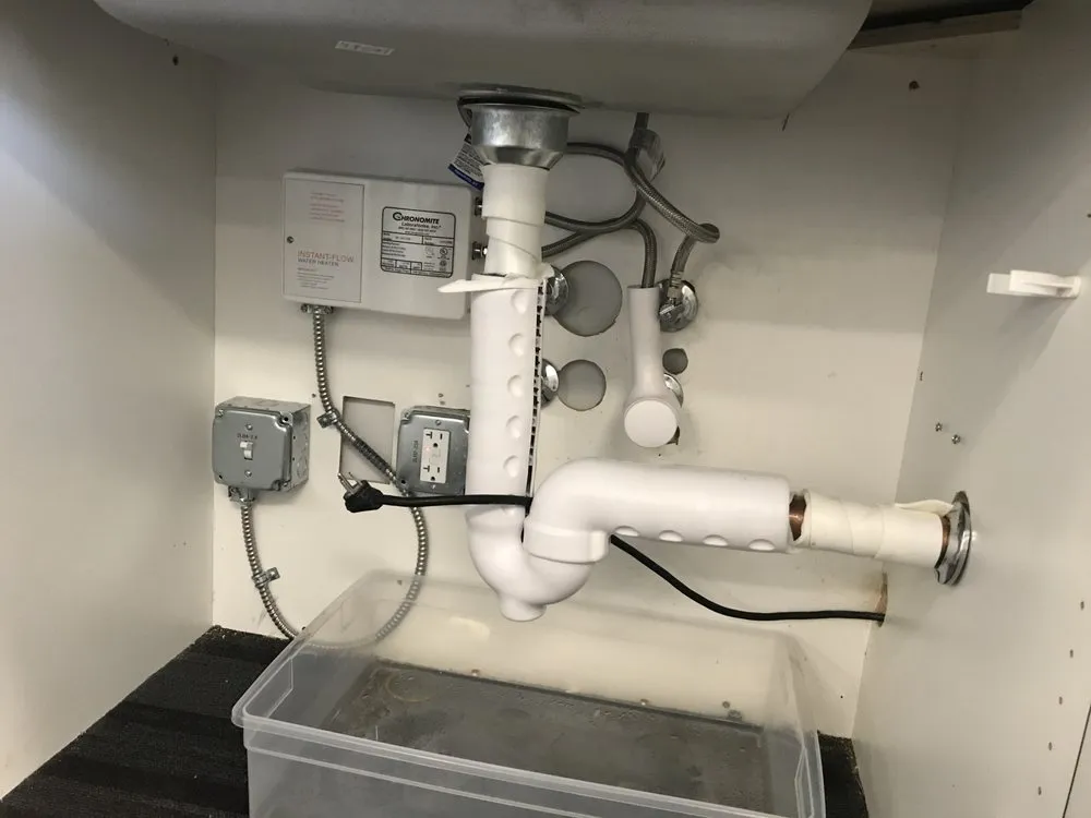 Slide of Mendoza Handyman