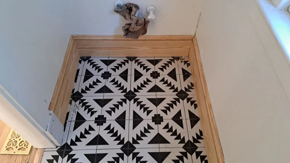 Slide of Metal and More Mobile Repairs