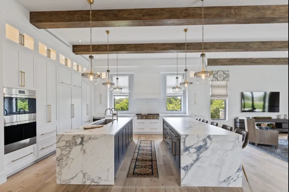 Slide of Metro Plumbing