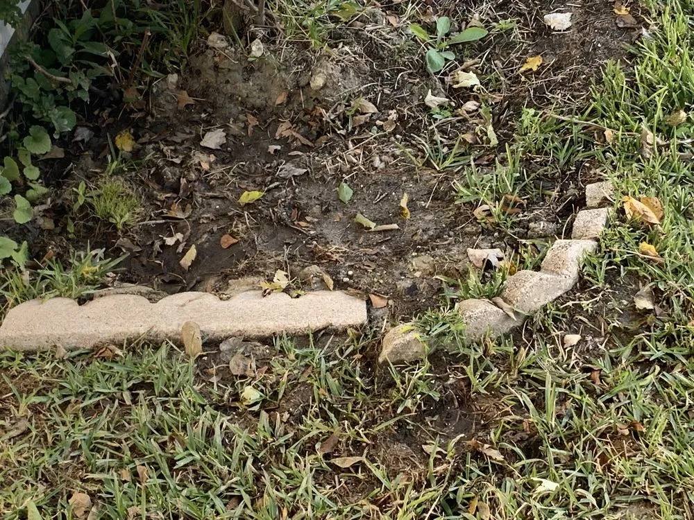 Slide of M&Holmes Contracting