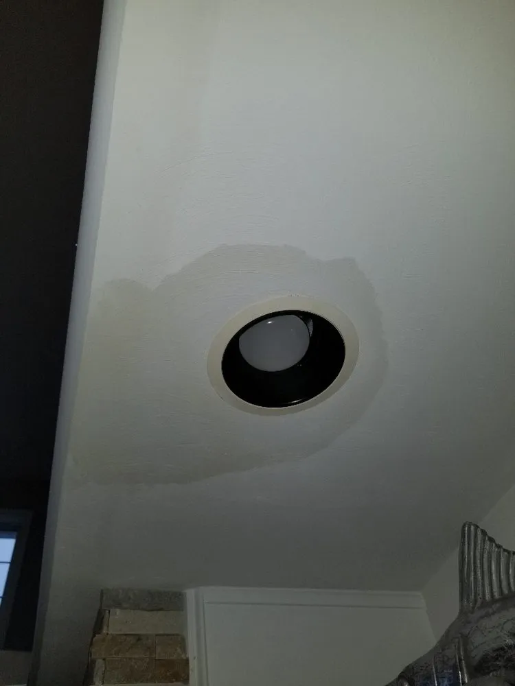 Slide of M&Holmes Contracting