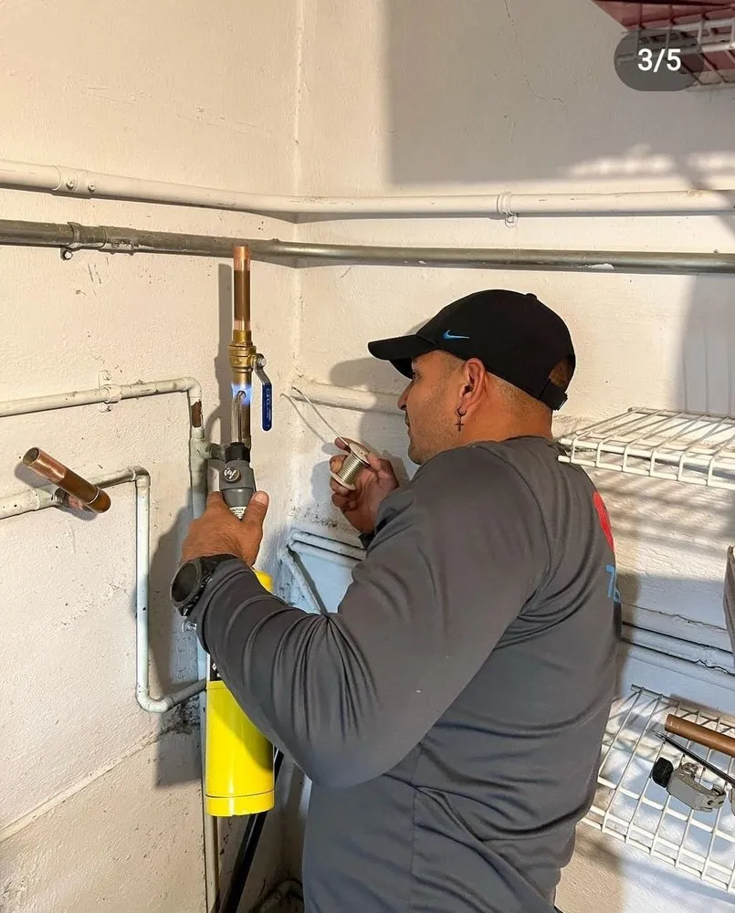 Slide of Miami 24/7 Plumbing - Miami Emergency Plumbers