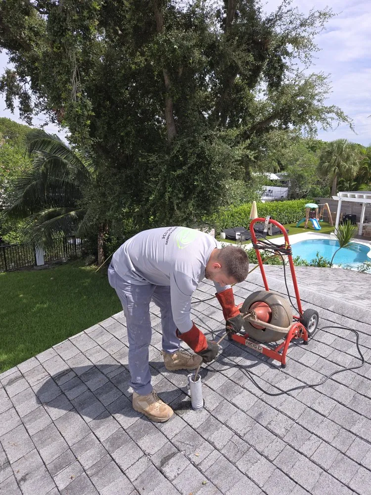 Reliable drain cleaning in Florida City, FL by Miami Service Plumbers