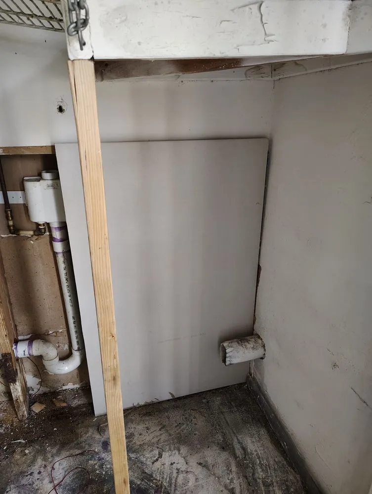 Slide of Michael Melloh Services