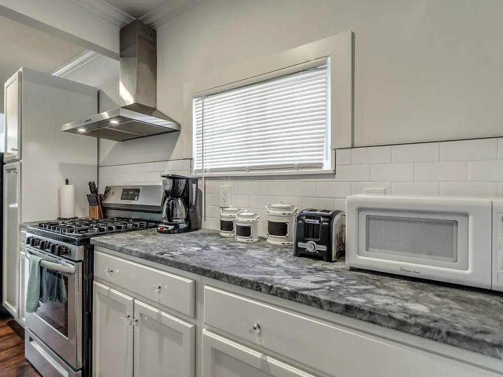 Slide of Midtown Tulsa Handyman & Plumbing Service