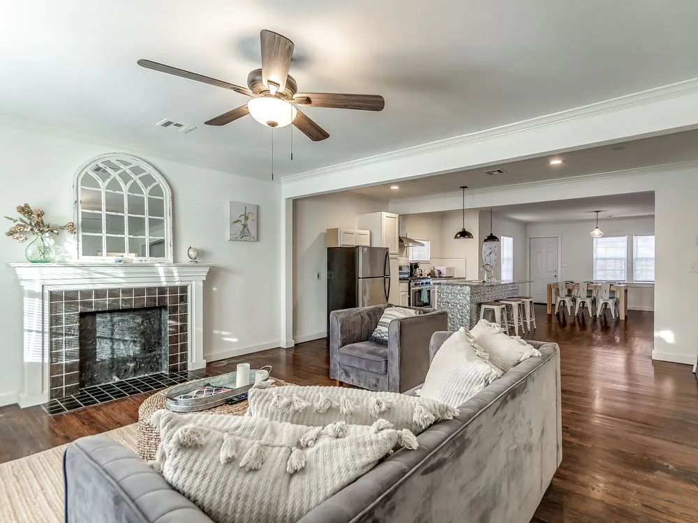 Slide of Midtown Tulsa Handyman & Plumbing Service