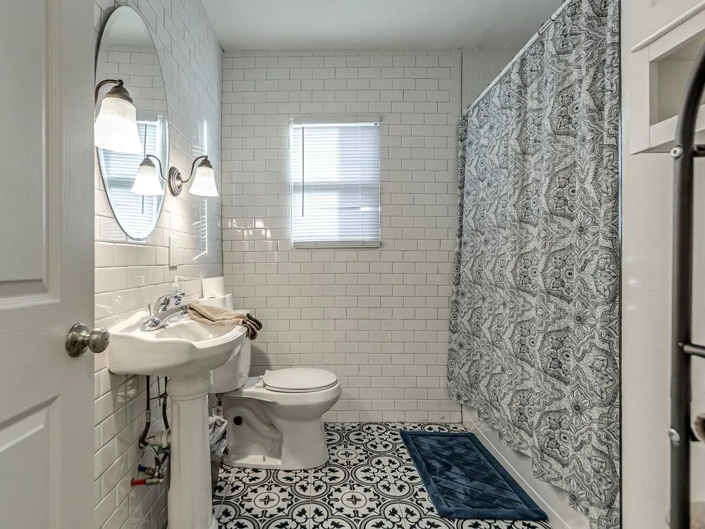 Slide of Midtown Tulsa Handyman & Plumbing Service