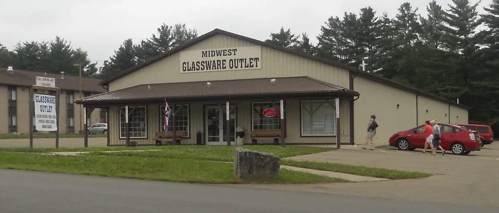Slide of Midwest Glassware Outlet