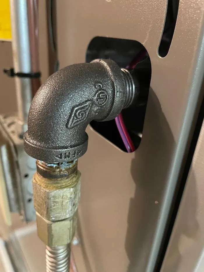 Reliable emergency plumbing experts serving Kansas City, MO - Midwest Heating Cooling & Plumbing