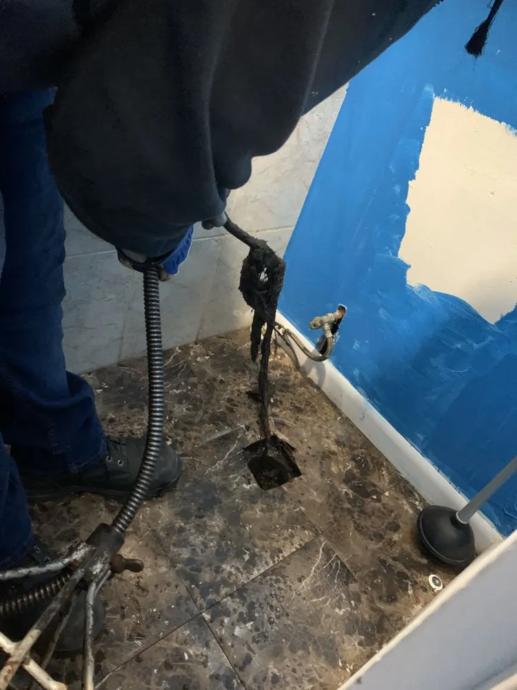 Expert water heater service for homes in Chicago Ridge, IL by Midwest Hydro Jetting And Sewer Service