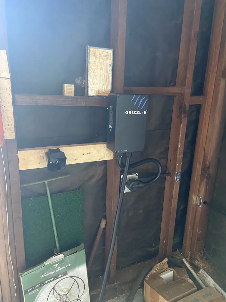 Emergency pipe repair in Hayward, CA by Miguel’s Plumbing & Electrical