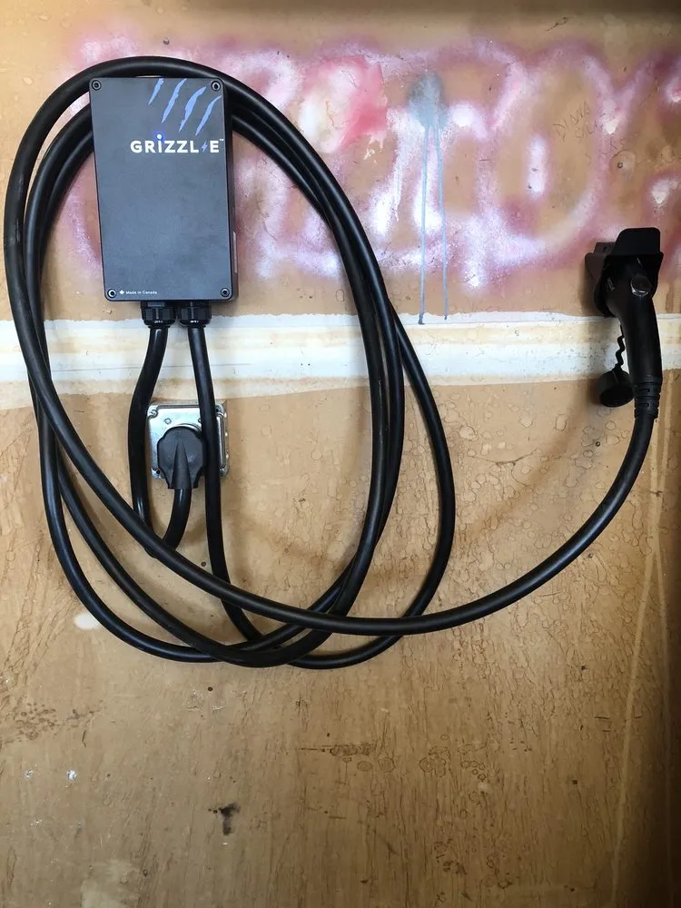 Slide of Miguel’s Plumbing & Electrical