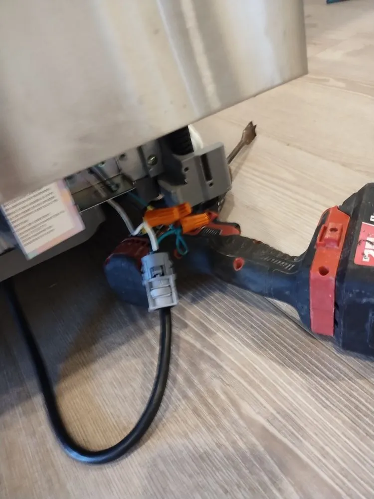 Slide of Mike C Handyman