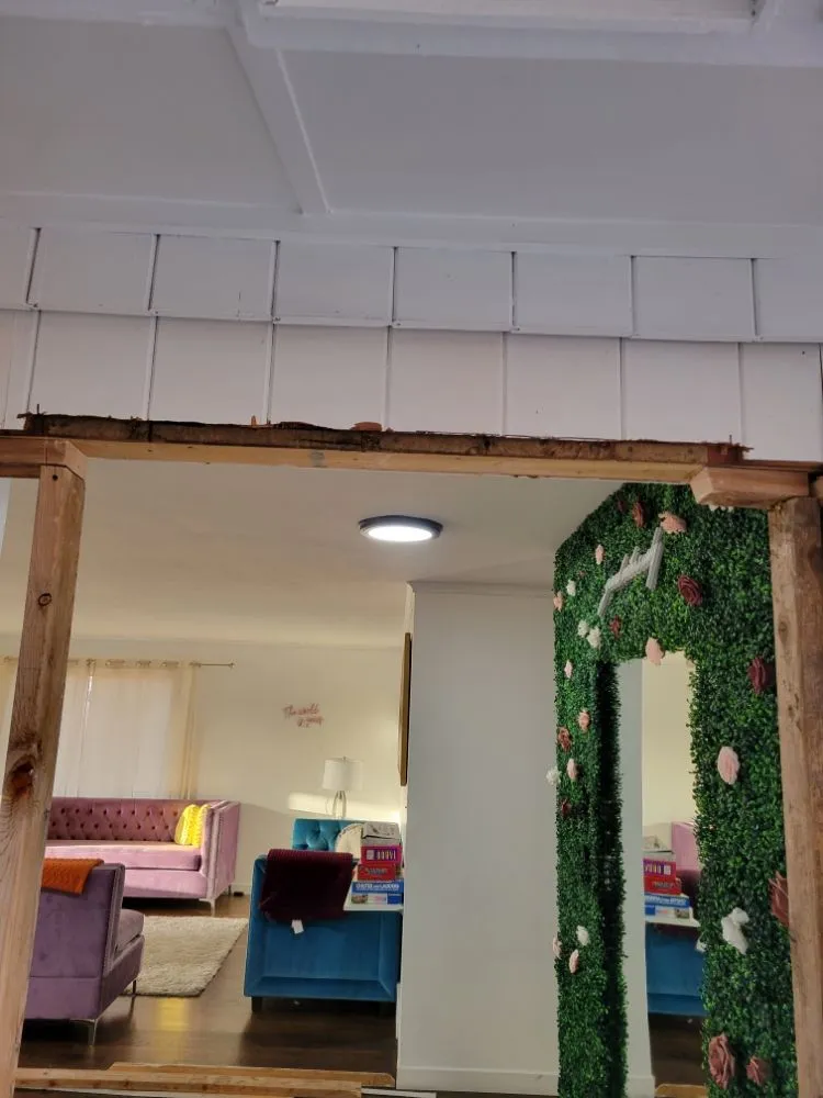 Slide of Mike The Handyman