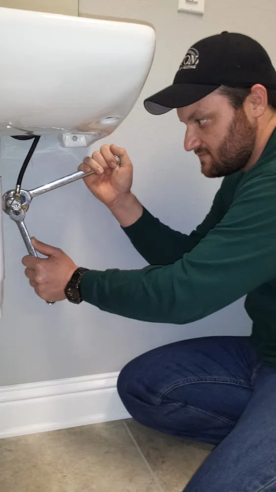 Professional drain cleaning for homes in Shreveport, LA by Mike Tilton Quality Plumbing & Heating