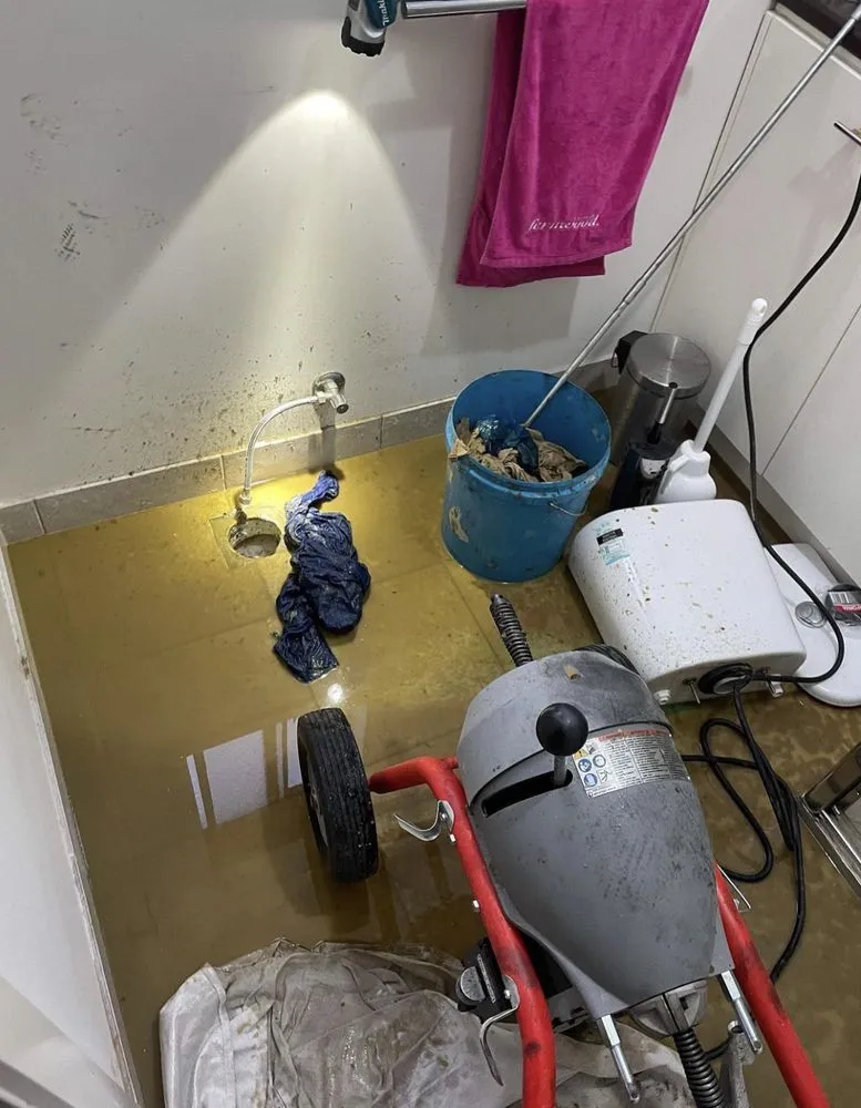 Slide of Mike's 24hr Plumbing and Rooter