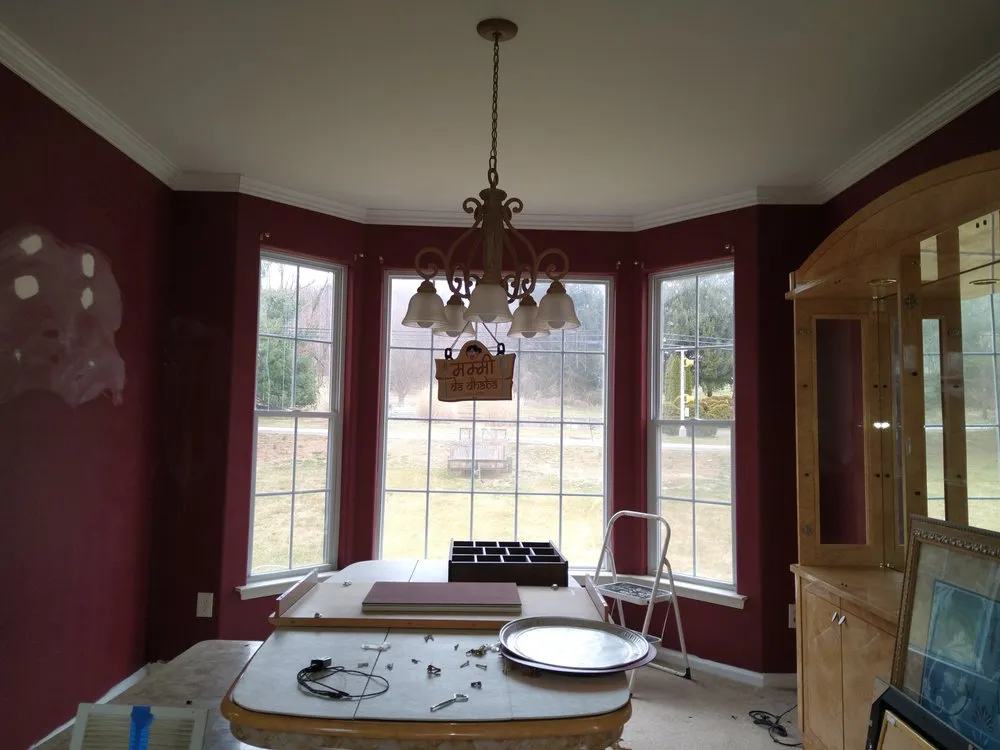 Slide of Mikes Discount Handyman