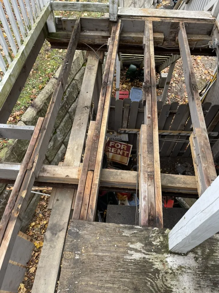 Slide of Mikes Discount Handyman