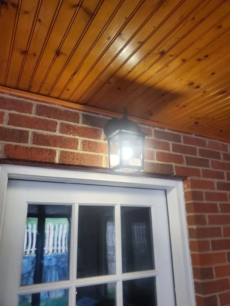 Slide of Mike's Friendly House Doctor Service