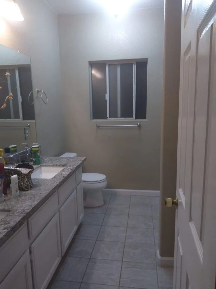 Slide of Mikes Handyman Repair