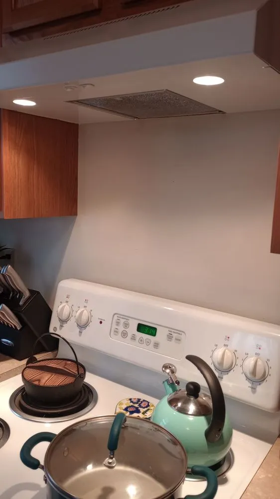 Slide of Mikes Maintenance and More