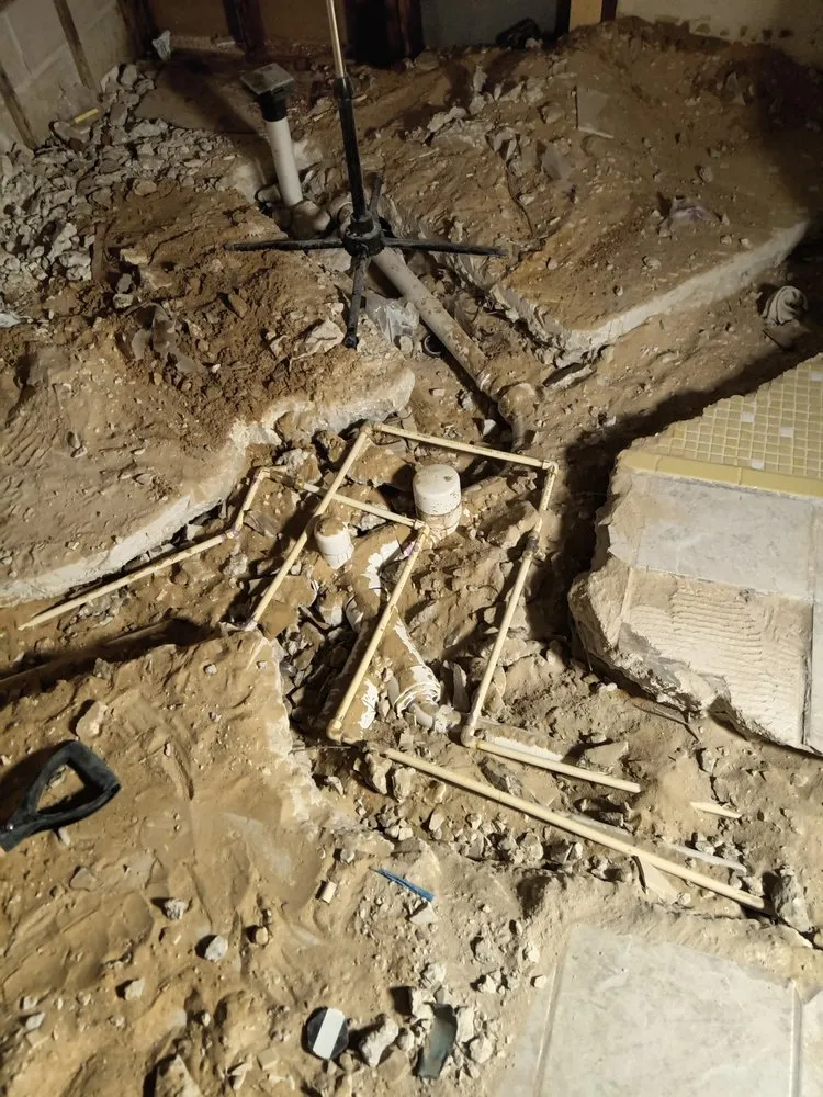 Slide of Milton Plomero