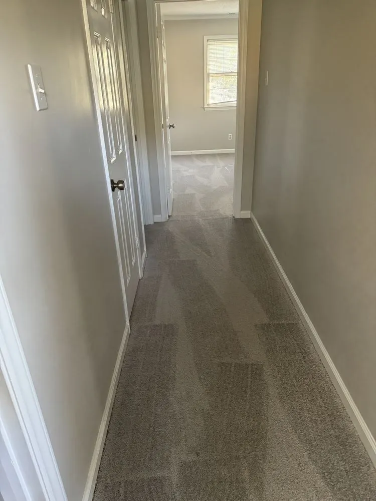 Slide of Mimys Cleaning &Handy