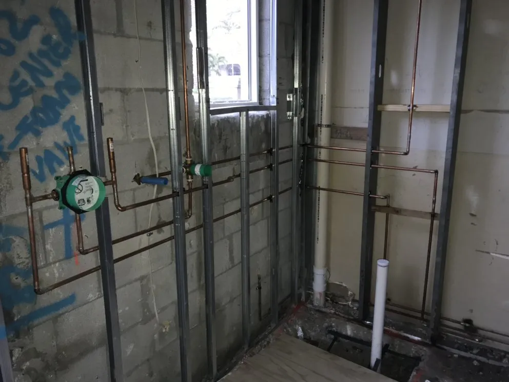 Slide of Mister Pipe Line