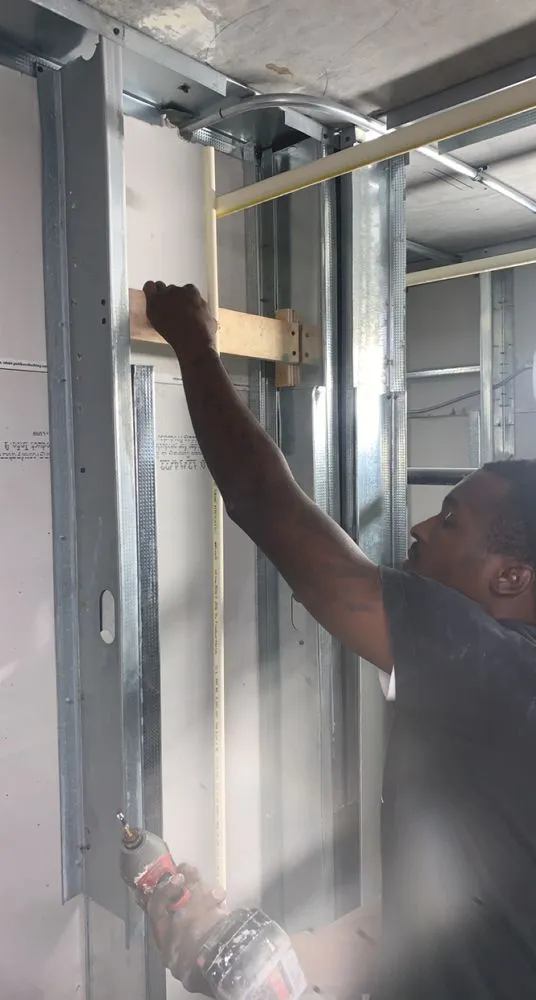 Slide of Mister Pipe Line